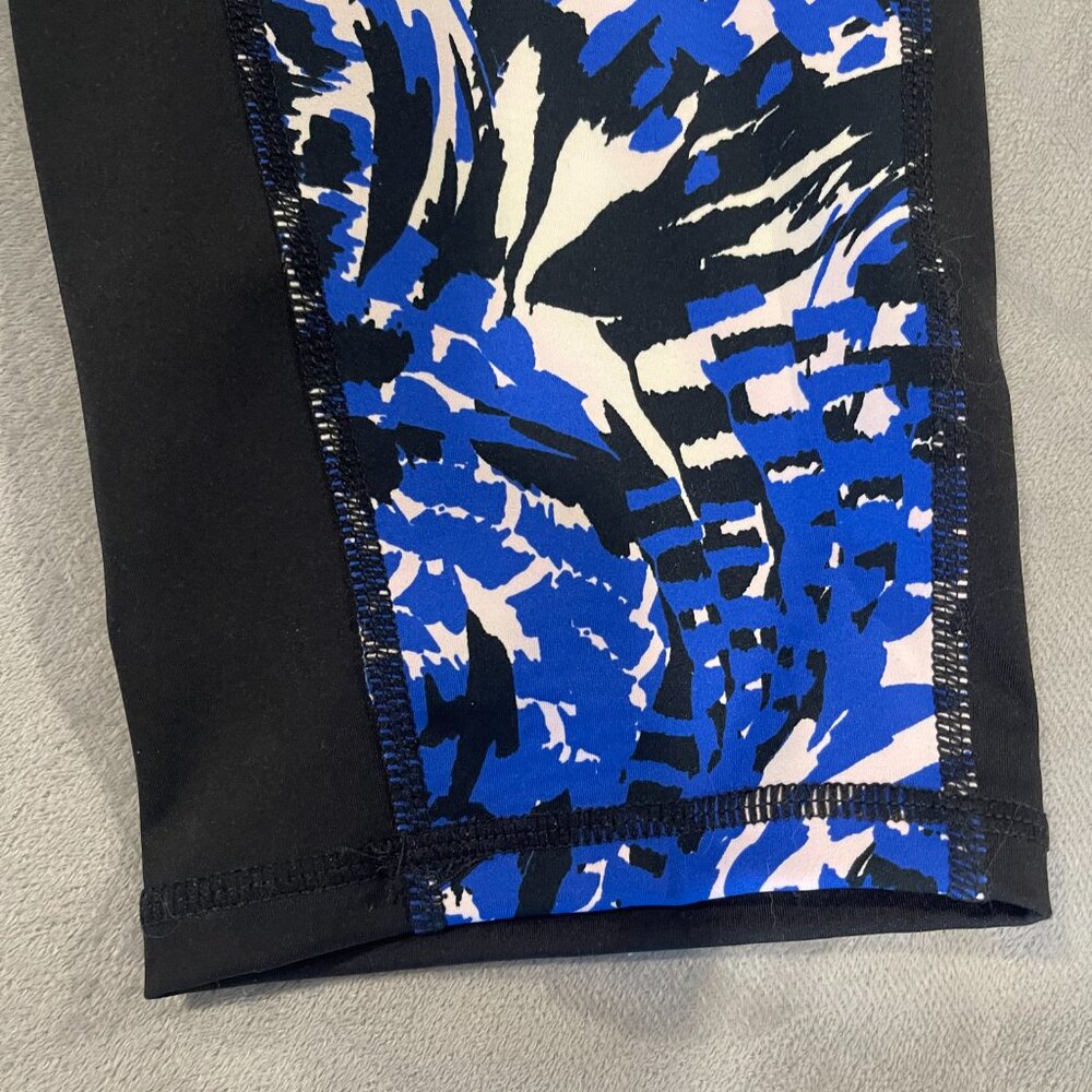 Lularoe RISE Fearless Capris 1X NWT - Picture 2 of 6